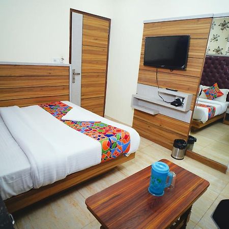 Hotel Delhi Darshan Deluxe-By Rsl Hospitality Yeni Delhi Dış mekan fotoğraf