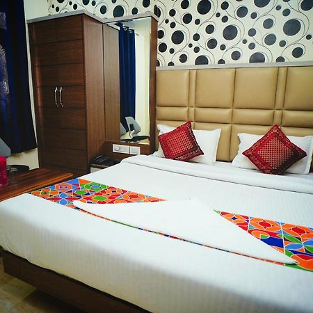 Hotel Delhi Darshan Deluxe-By Rsl Hospitality Yeni Delhi Dış mekan fotoğraf