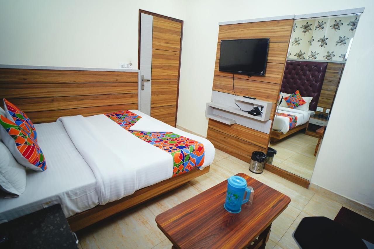 Hotel Delhi Darshan Deluxe-By Rsl Hospitality Yeni Delhi Dış mekan fotoğraf