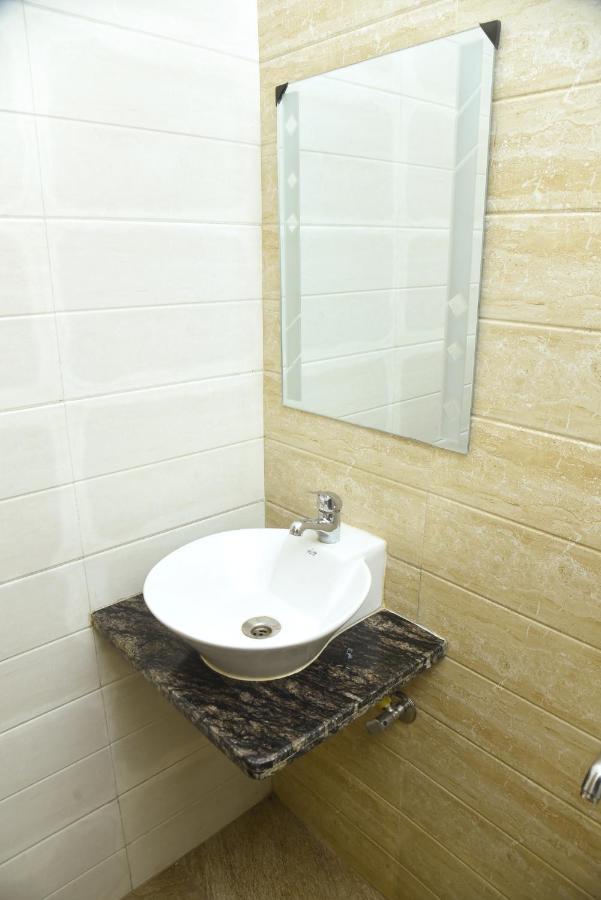 Hotel Delhi Darshan Deluxe-By Rsl Hospitality Yeni Delhi Dış mekan fotoğraf
